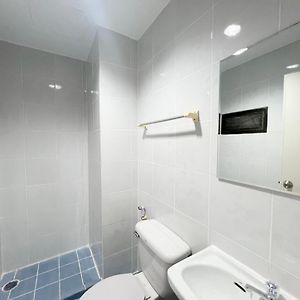 Private Bathroom Twin Room